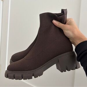 Forever 21 Chunky Brown Knit Heeled Boots